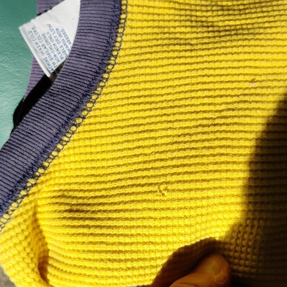 β Old Navy YELLOW & NAVY THERMAL LONG SLEEVE VINTAGE SHIRT Sz LG/XL - Picture 6 of 16
